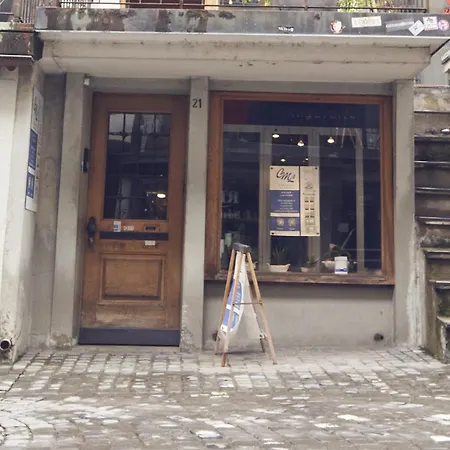 Chez Muna&lucien Couette-café