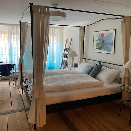 Chez Muna & Lucien Bed & Breakfast *